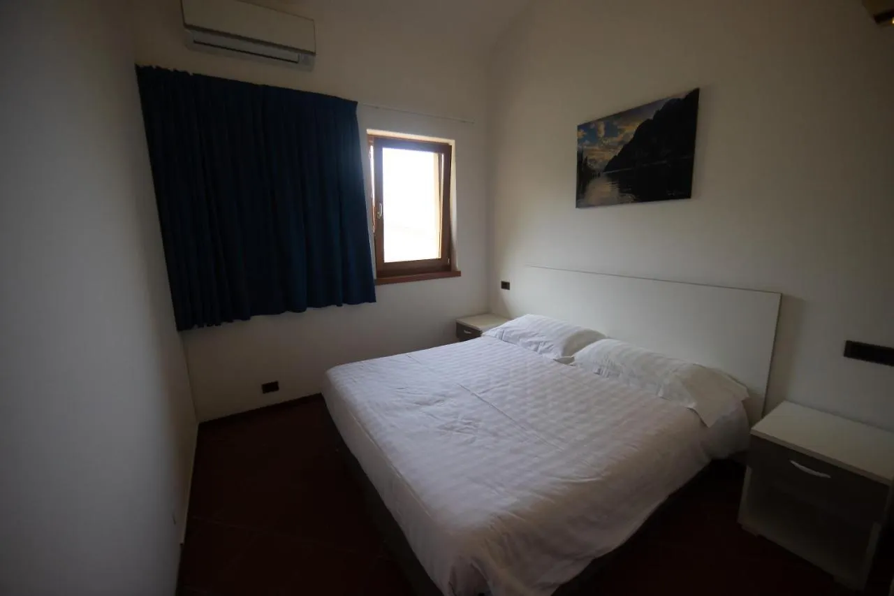 Residence Sporting Malcesine 2*,  Italy